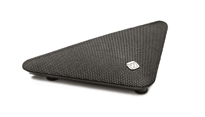 Widex: Black TV adapter in triangular shape